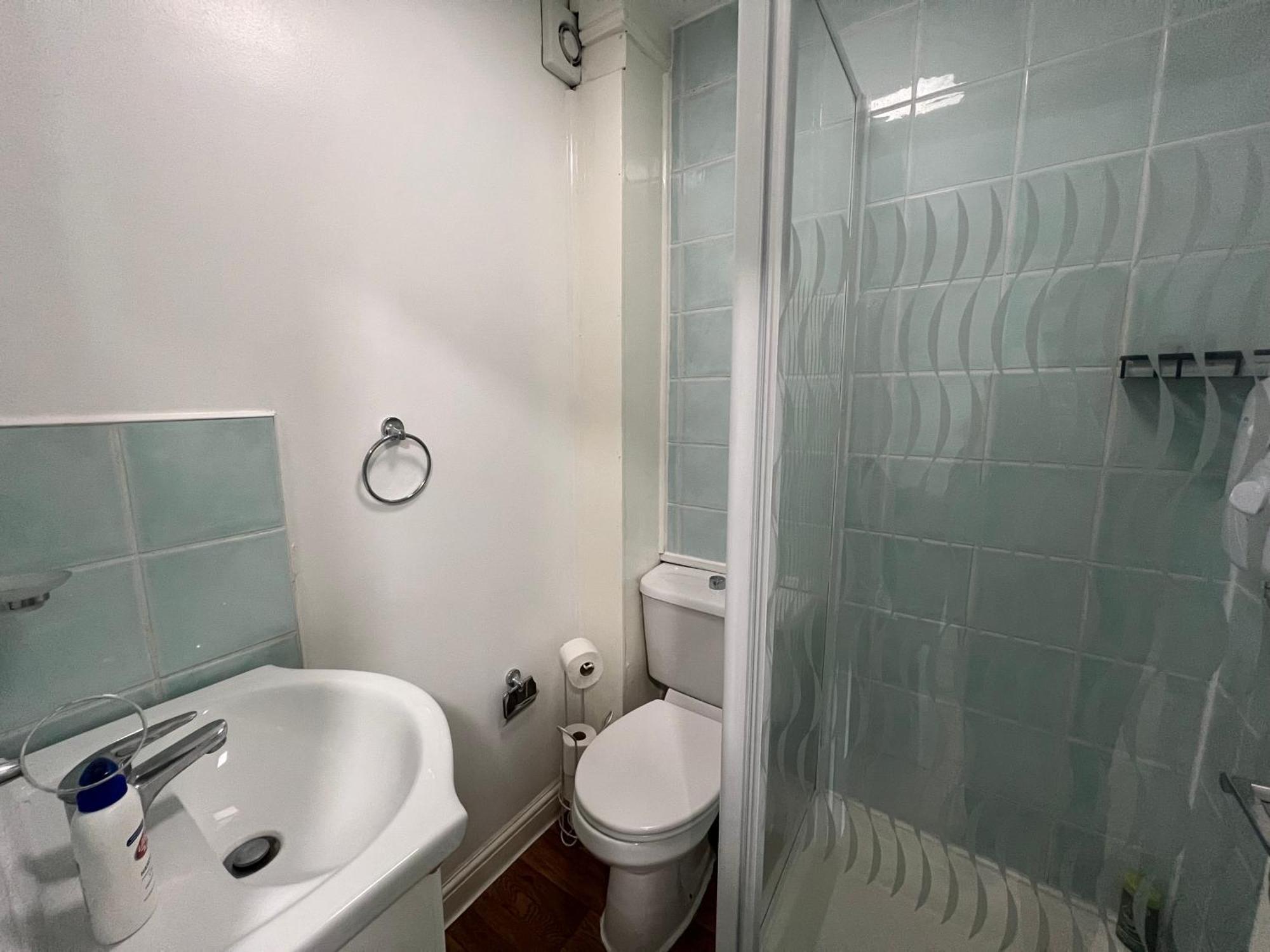 Comfy 2 Bedroom Apartments - Finchley Road, Londra Esterno foto