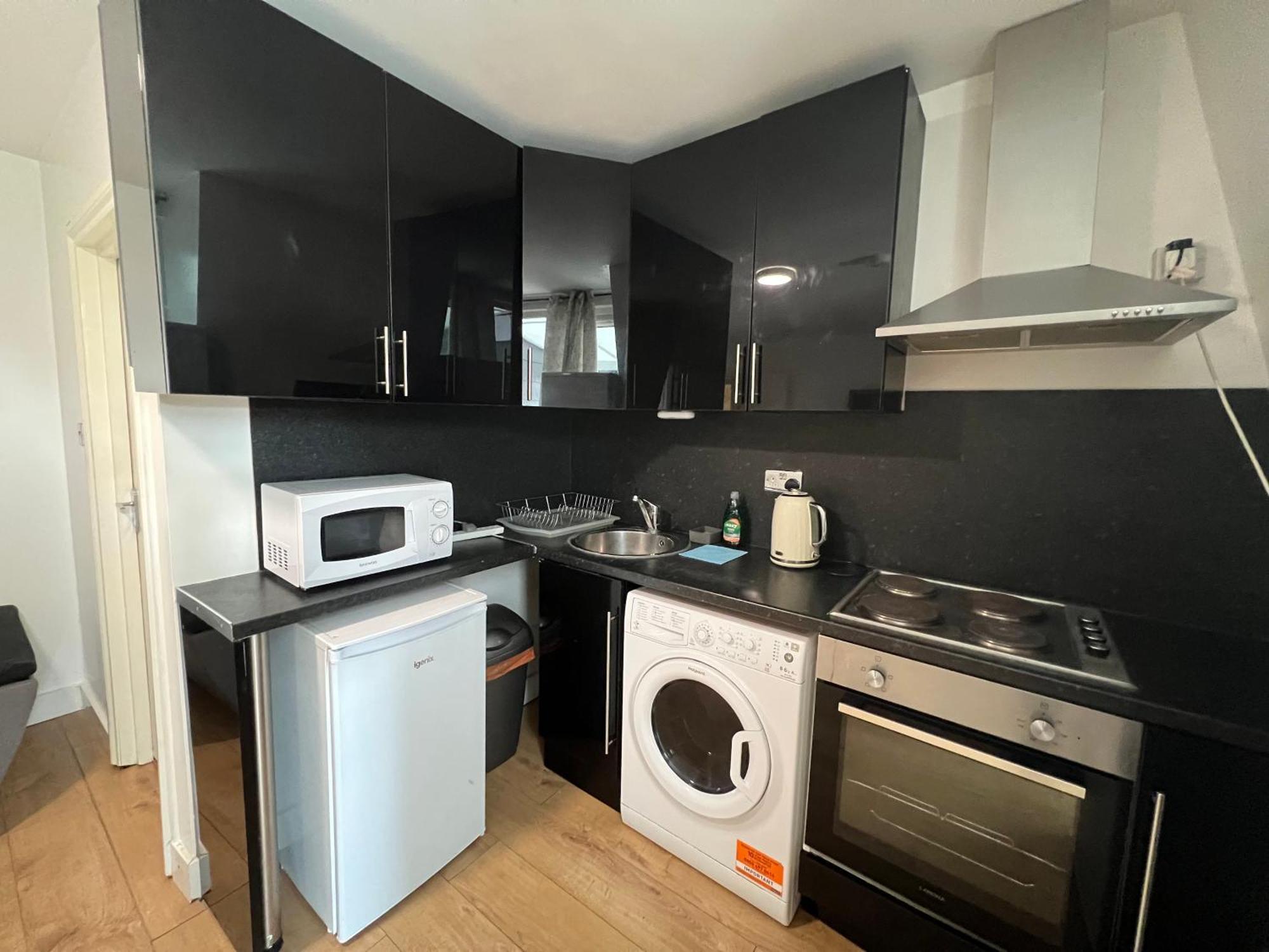 Comfy 2 Bedroom Apartments - Finchley Road, Londra Esterno foto